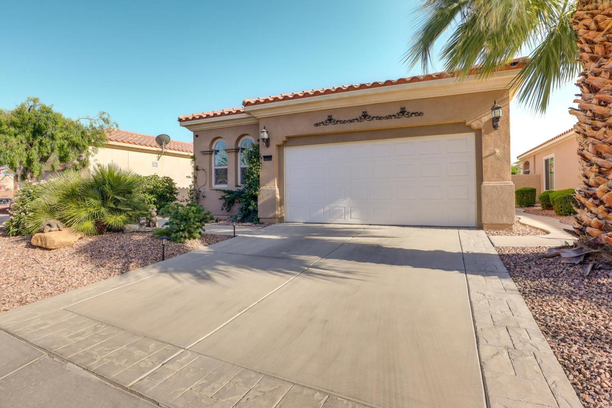 Pet-Friendly Indio Home With Hot Tub 55 And Community Exterior photo