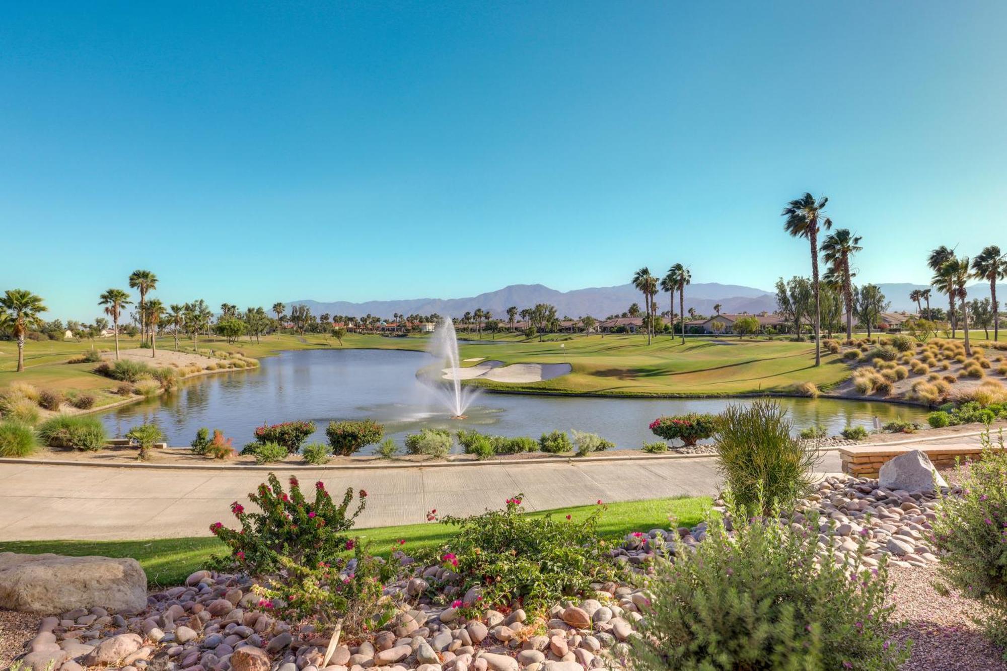 Pet-Friendly Indio Home With Hot Tub 55 And Community Exterior photo